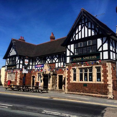 Ingram Arms Hotel, Hatfield Донкастер Экстерьер фото